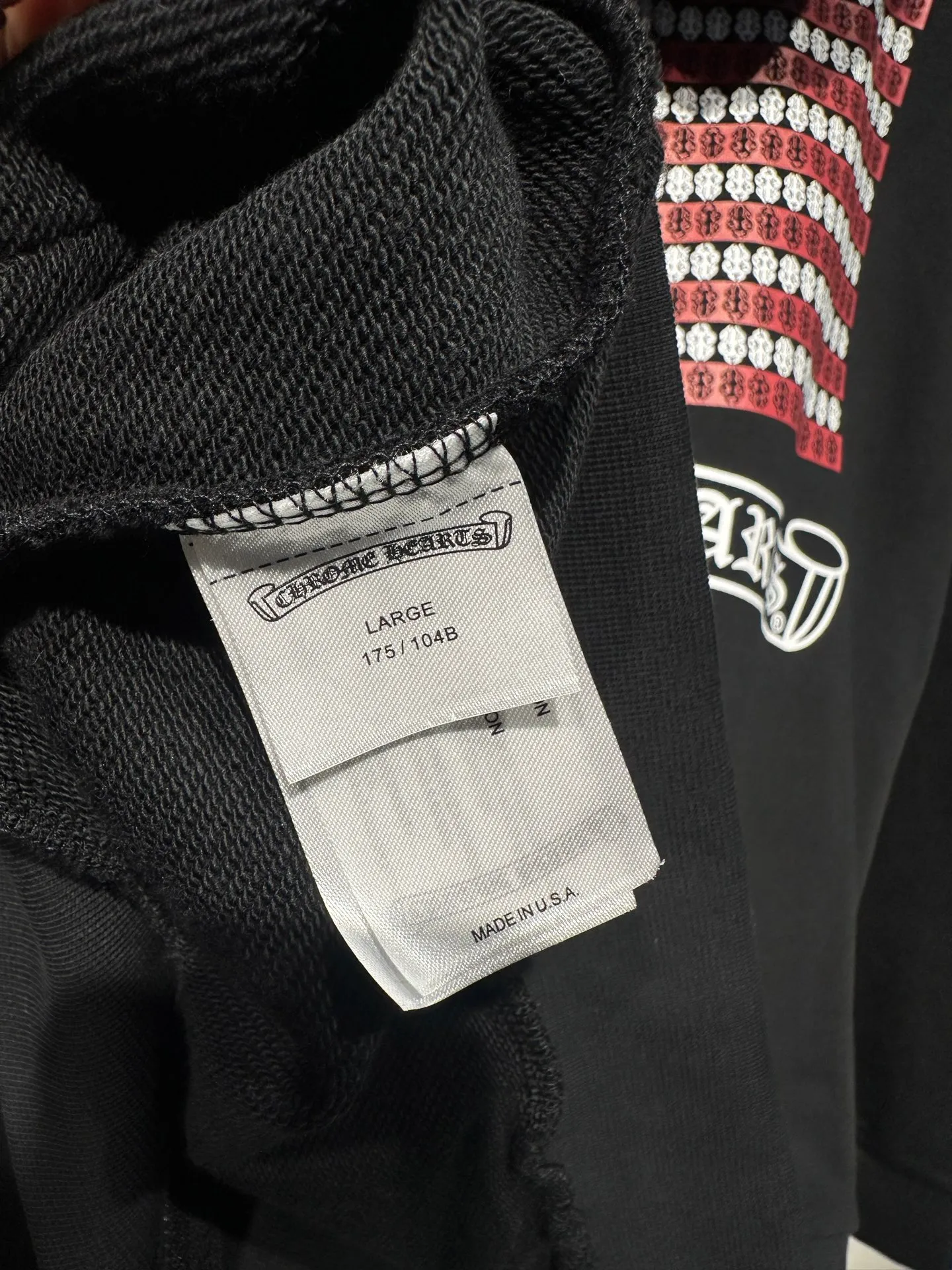 Q31—P230 -Chrome Hearts/Chrome Hearts printed zipper sweatshirt cardigan jacket -420 grams of high-density, high-quality wool, soft, delicate and skin-friendly, soft and silky to the touch, warm and skin-friendly -The hardware and zipper accessories are all customized with full details -Colour: black -Size: S M L XL